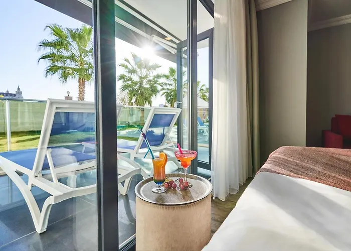Lavia Hotels Lara